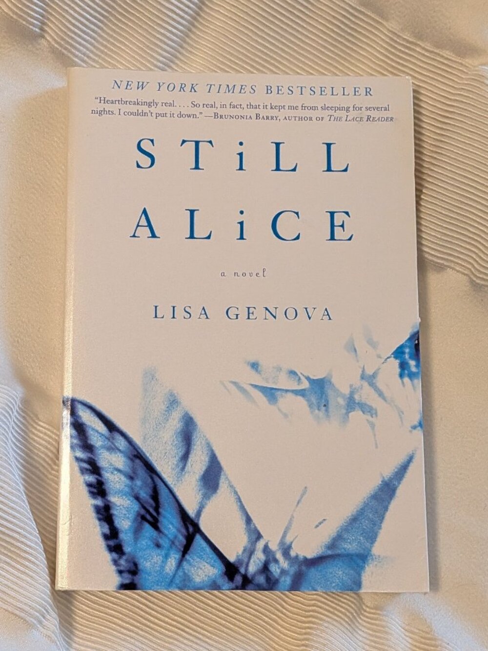Still Alice by Lisa Genova, New York Times Bestseller Paperback Book